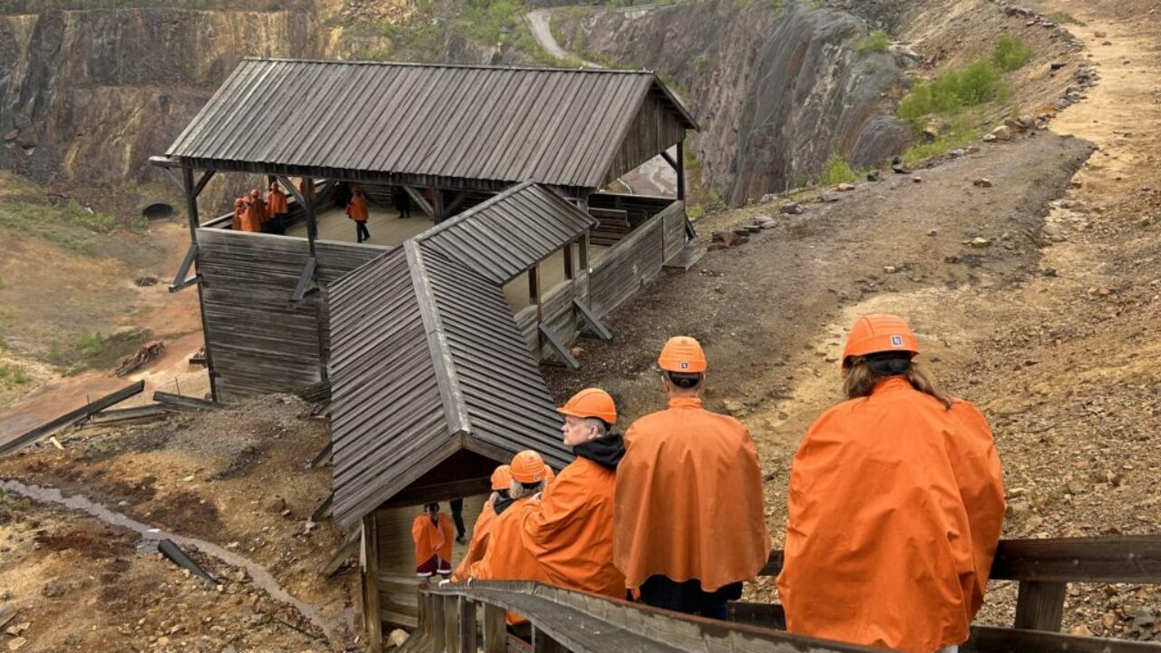 Falu gruva, vi beger oss neråt.