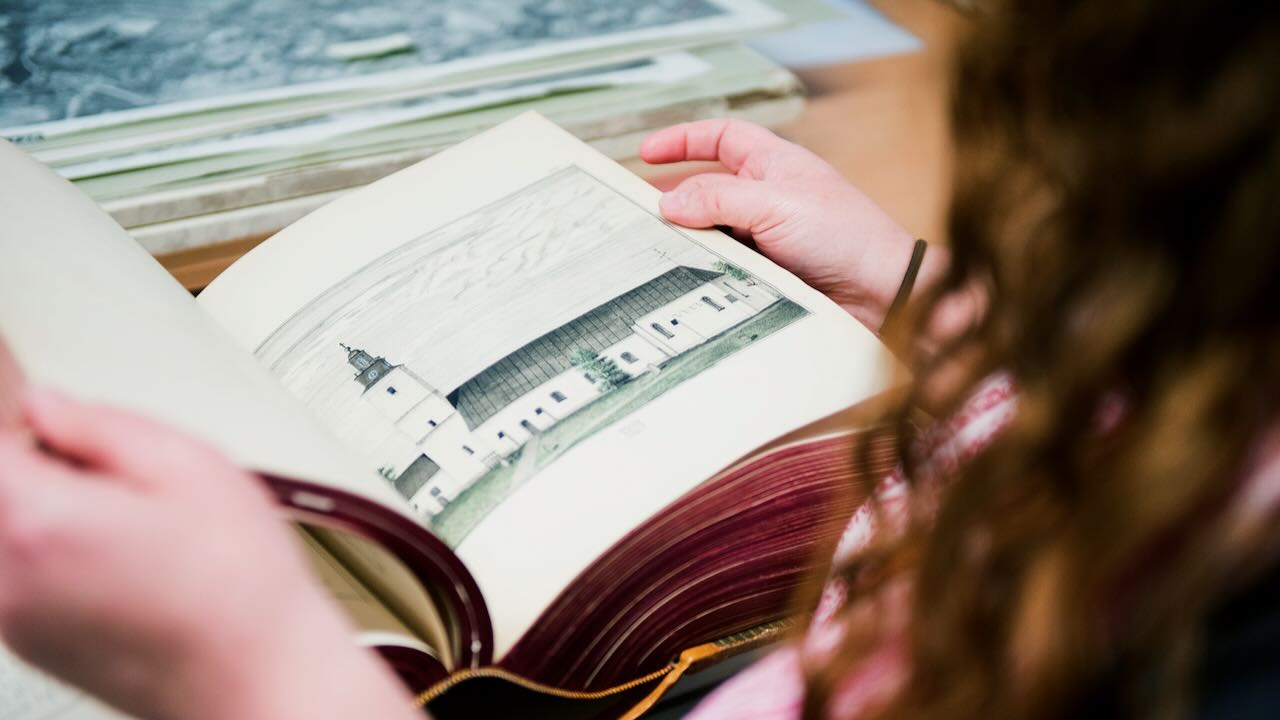 13 april – Studiebesök Riksantikvarieämbetets arkiv